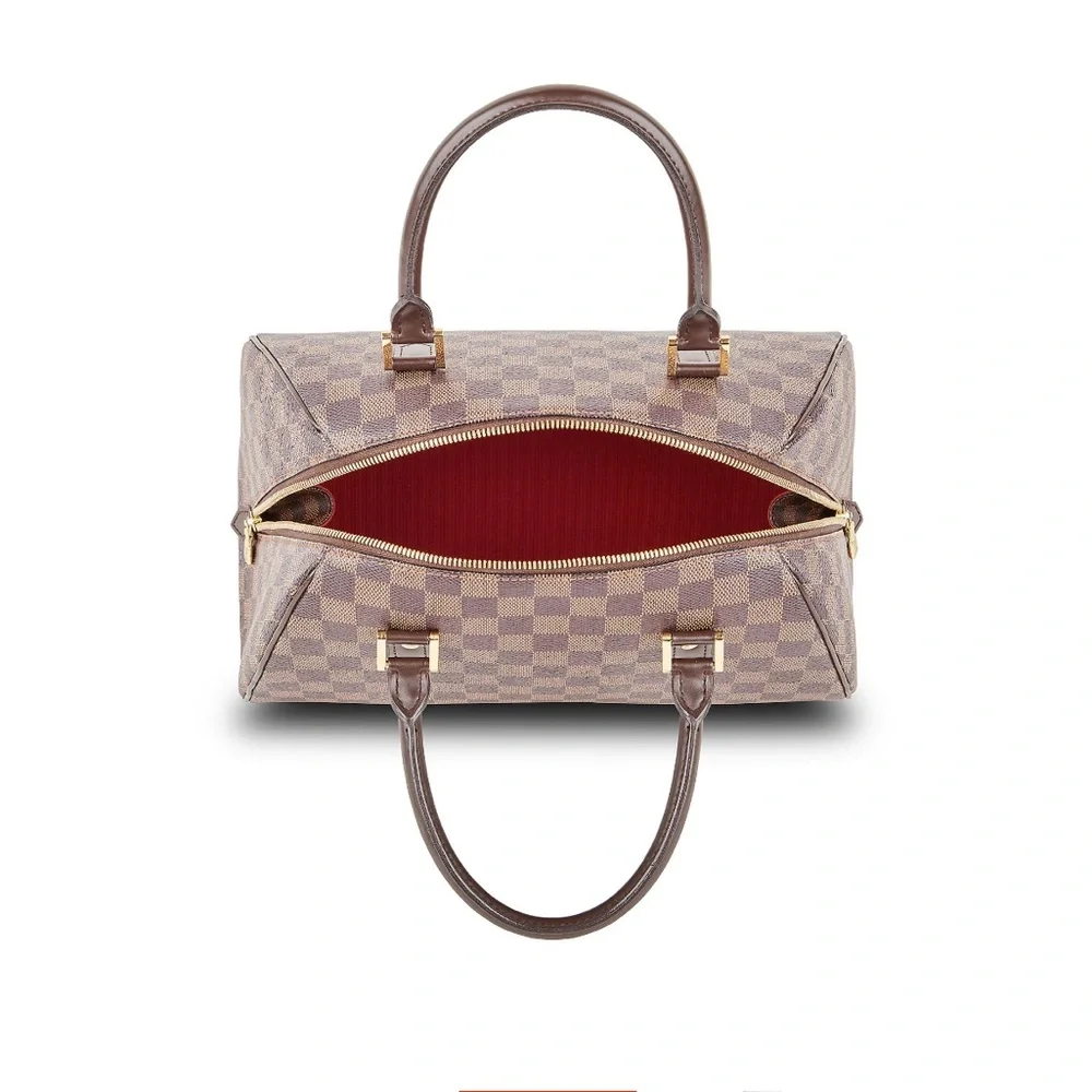 Louis Vuitton Elegant Brown Checkered Women's Handbag - Picture 2 of 7